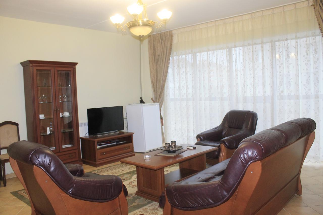 Hotel Vangogh Kyzylorda Exteriör bild